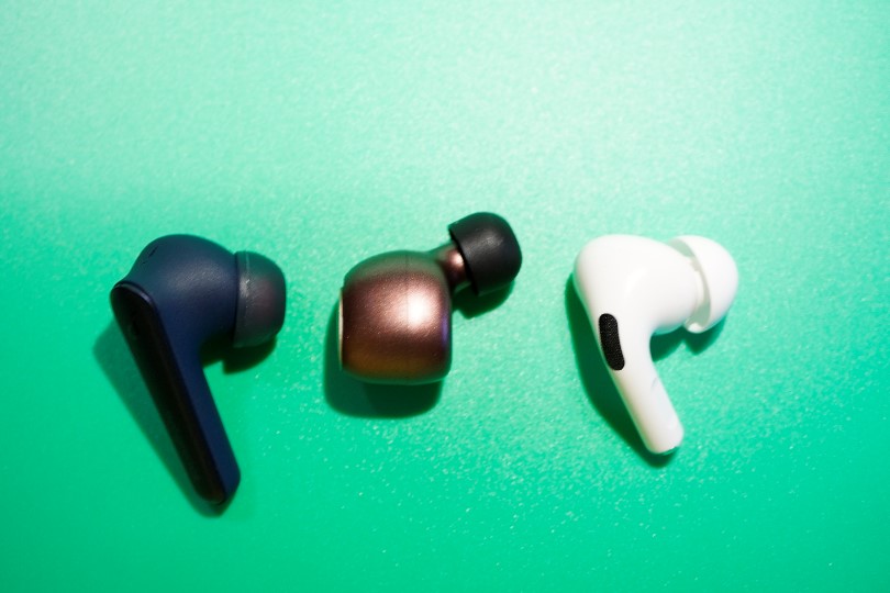 MPOW M5 PLUSとAirPods ProとLiberty Air 2 Proの比較画像